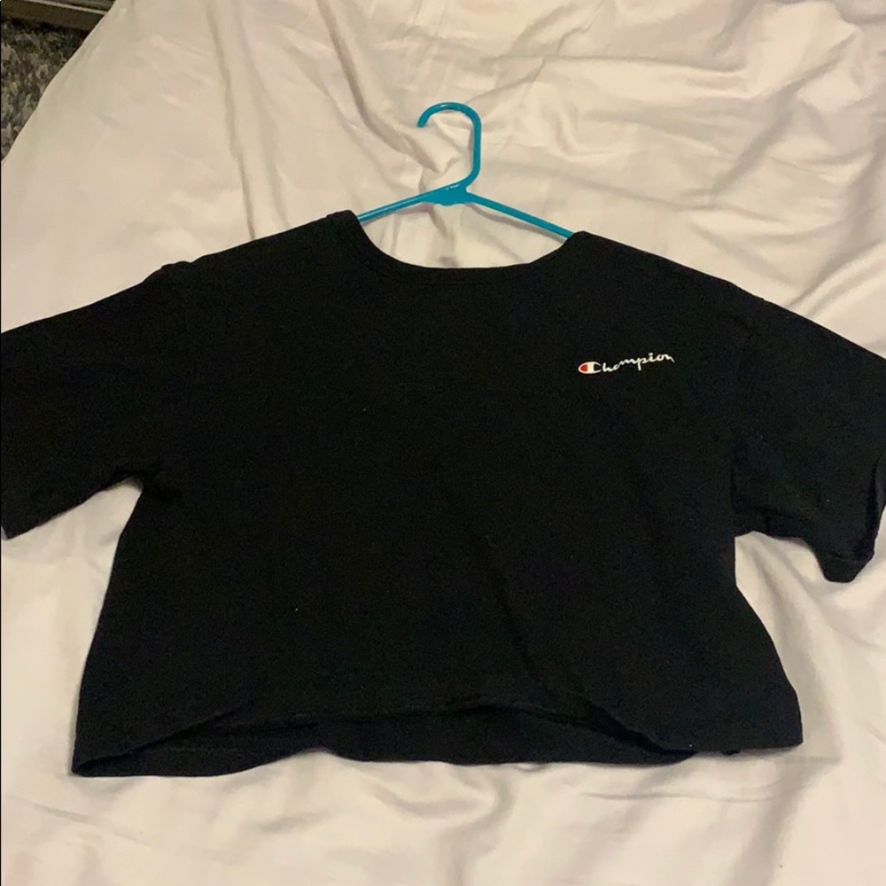 Cropped Champion Tshirt